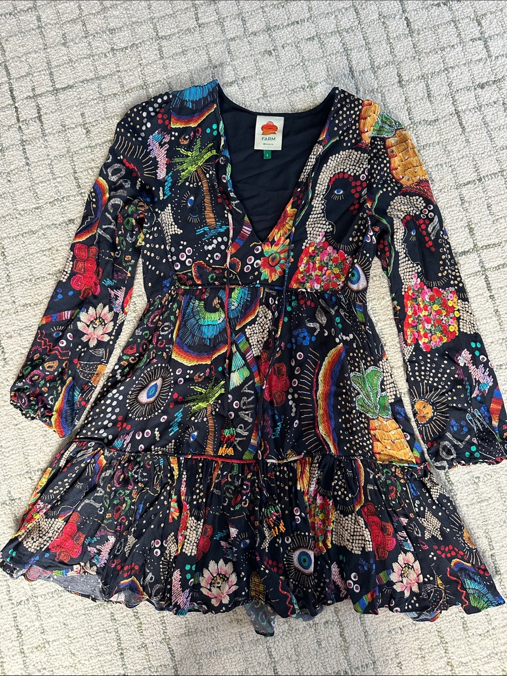 FARM Rio Black Multicolor Tiered V-Neck Floral-Abstract Mini Dress